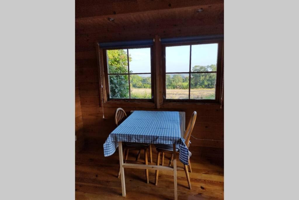 Self Catering Garden Lodge Ludlow Luaran gambar